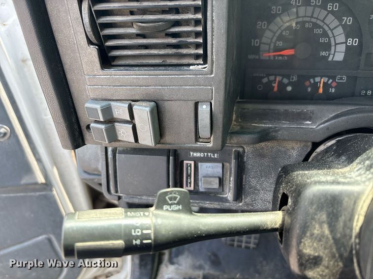 image for item EC4355 2000 GMC C8500 crane truck