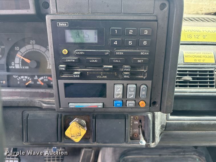 image for item EC4355 2000 GMC C8500 crane truck