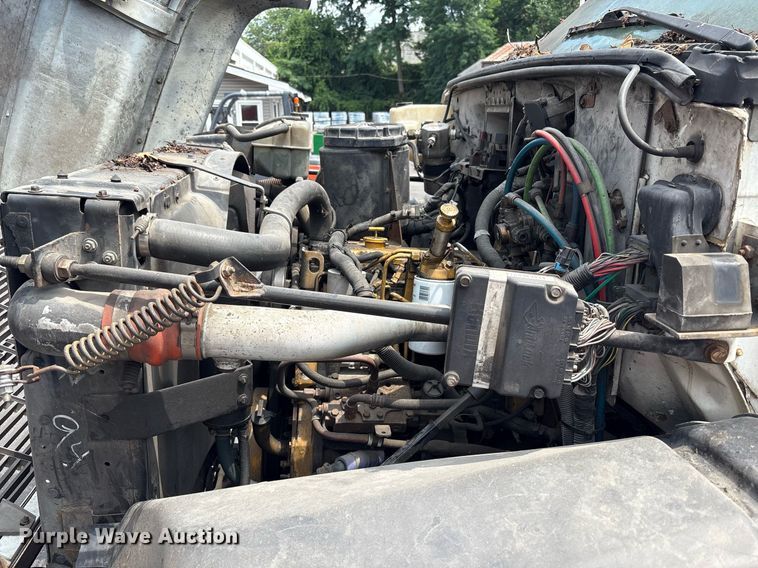 image for item EC4355 2000 GMC C8500 crane truck