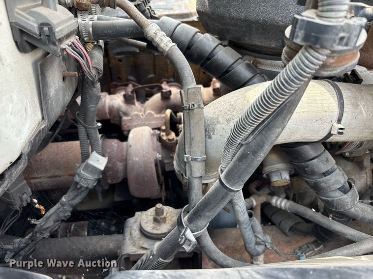 image for item EC4355 2000 GMC C8500 crane truck