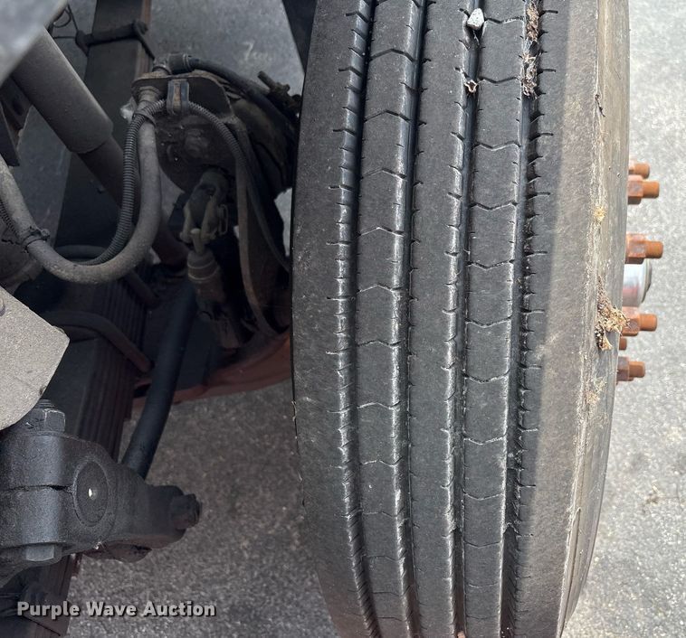 image for item EC4355 2000 GMC C8500 crane truck