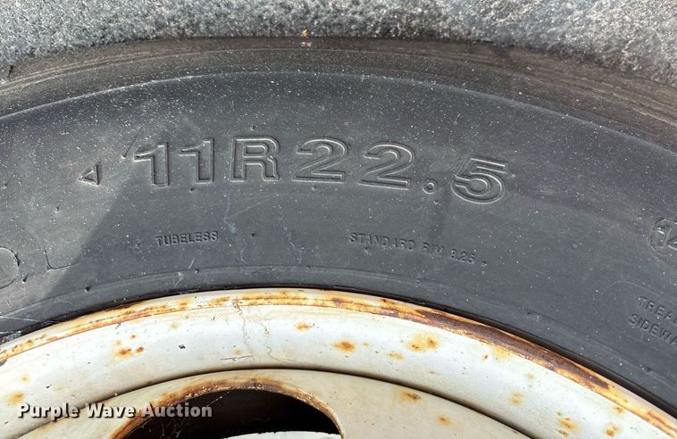 image for item EC4355 2000 GMC C8500 crane truck