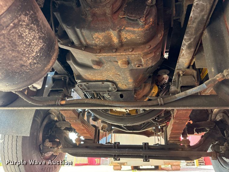 image for item EC4356 2002 GMC C8500 flatbed truck