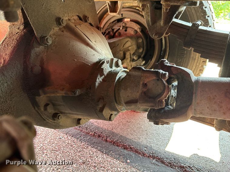 image for item EC4356 2002 GMC C8500 flatbed truck