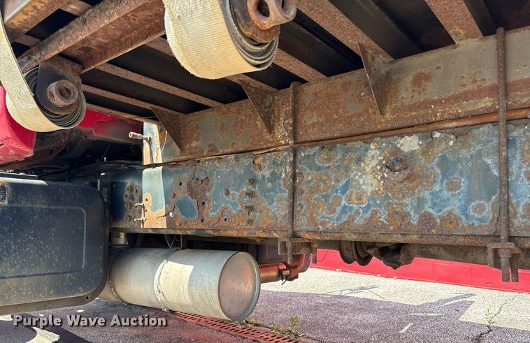 image for item EC4356 2002 GMC C8500 flatbed truck