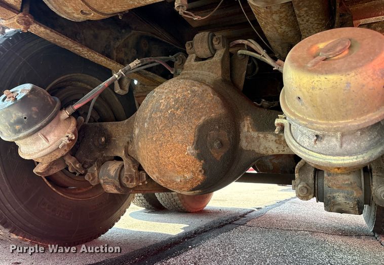 image for item EC4356 2002 GMC C8500 flatbed truck