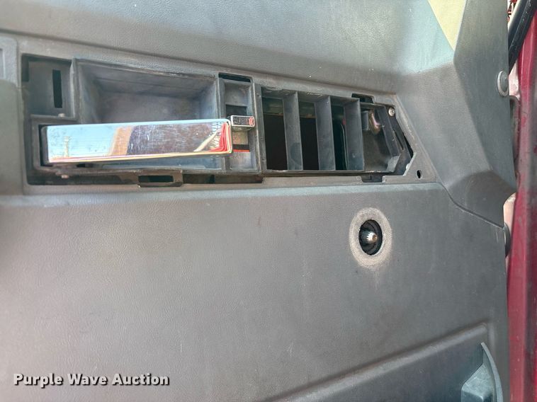 image for item EC4356 2002 GMC C8500 flatbed truck