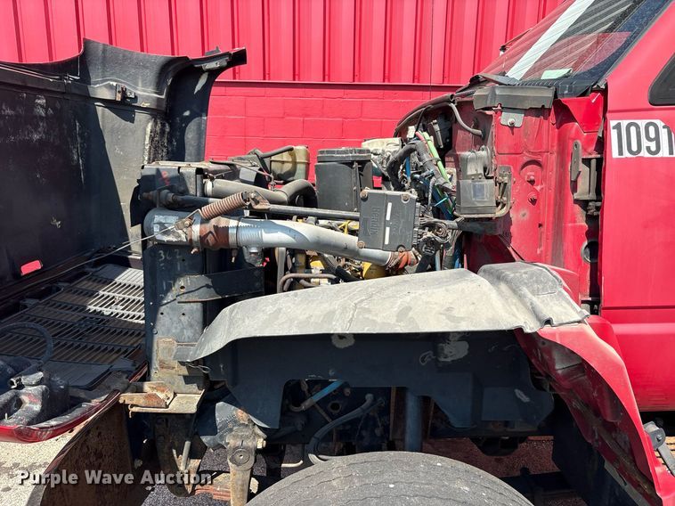 image for item EC4356 2002 GMC C8500 flatbed truck