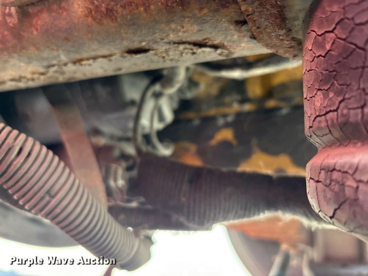 image for item EC4356 2002 GMC C8500 flatbed truck