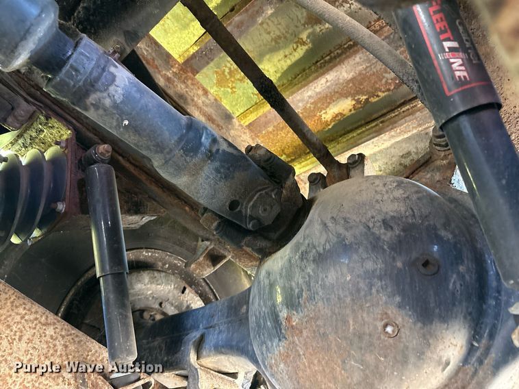 image for item EC4358 2001 International 2674 crane truck