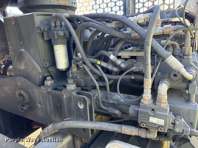 image for item EC4358 2001 International 2674 crane truck