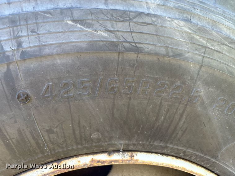 image for item EC4358 2001 International 2674 crane truck