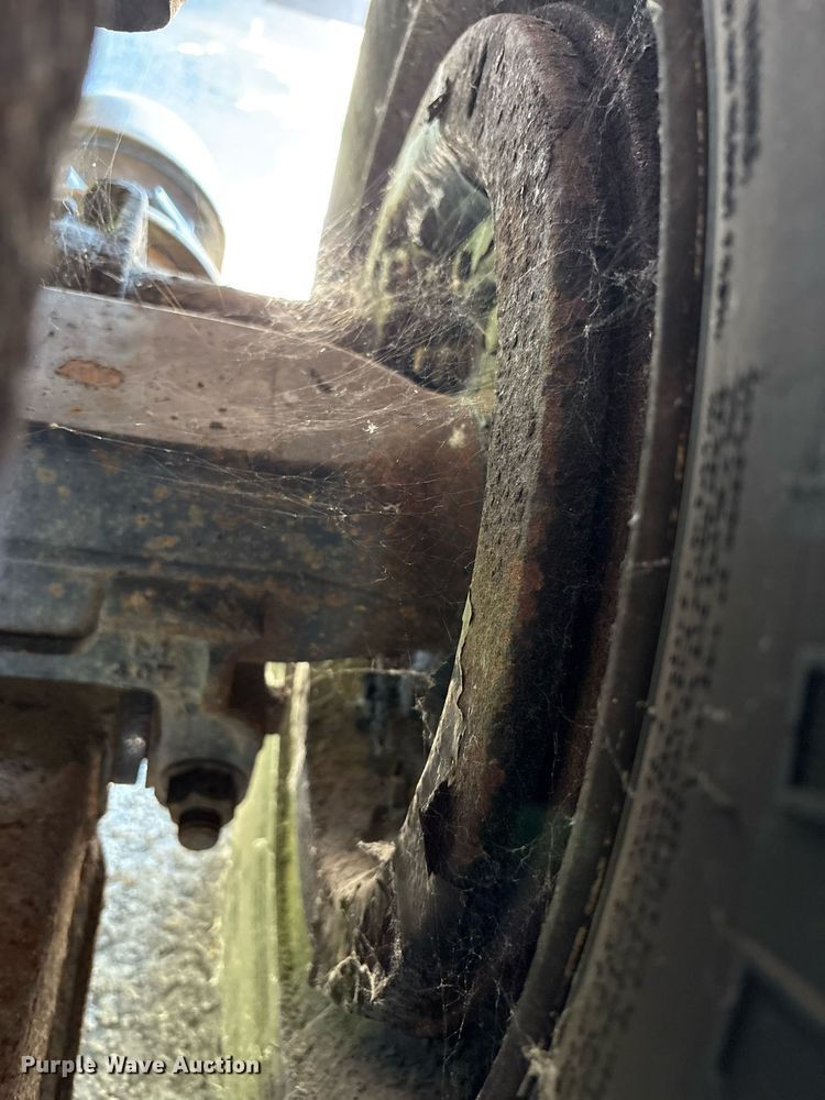 image for item EC4358 2001 International 2674 crane truck