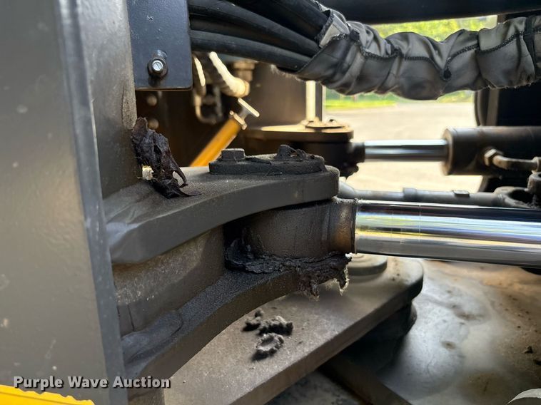 image for item EC4361 2022 SDLG L938F wheel loader