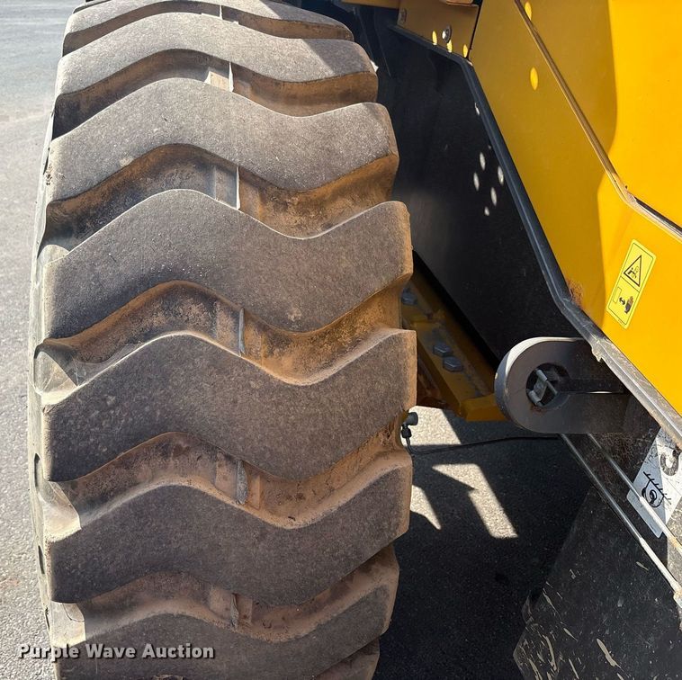 image for item EC4361 2022 SDLG L938F wheel loader