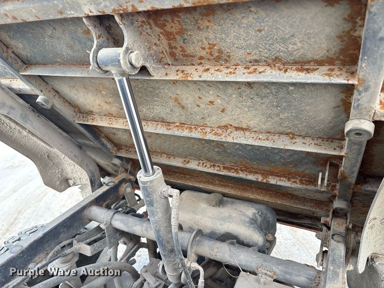 image for item EC4367 2005 Kubota RTV900 utility vehicle