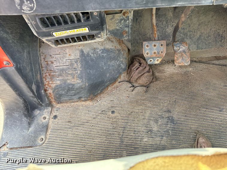 image for item EC4367 2005 Kubota RTV900 utility vehicle