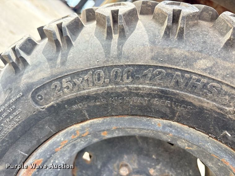 image for item EC4367 2005 Kubota RTV900 utility vehicle