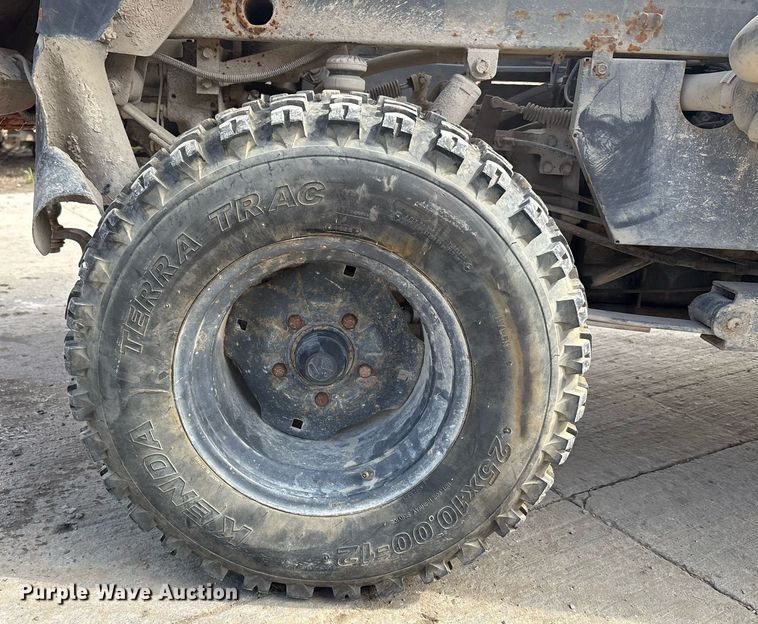 image for item EC4367 2005 Kubota RTV900 utility vehicle