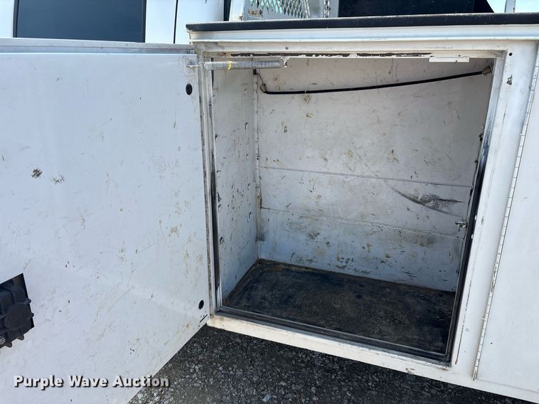 image for item EC4368 2016 Ford F450 Super Duty Crew Cab utility / service truck