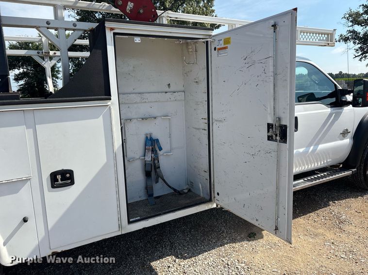 image for item EC4368 2016 Ford F450 Super Duty Crew Cab utility / service truck