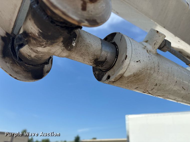 image for item EC4368 2016 Ford F450 Super Duty Crew Cab utility / service truck