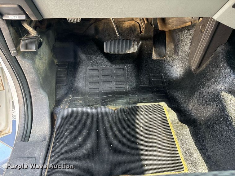 image for item EC4368 2016 Ford F450 Super Duty Crew Cab utility / service truck