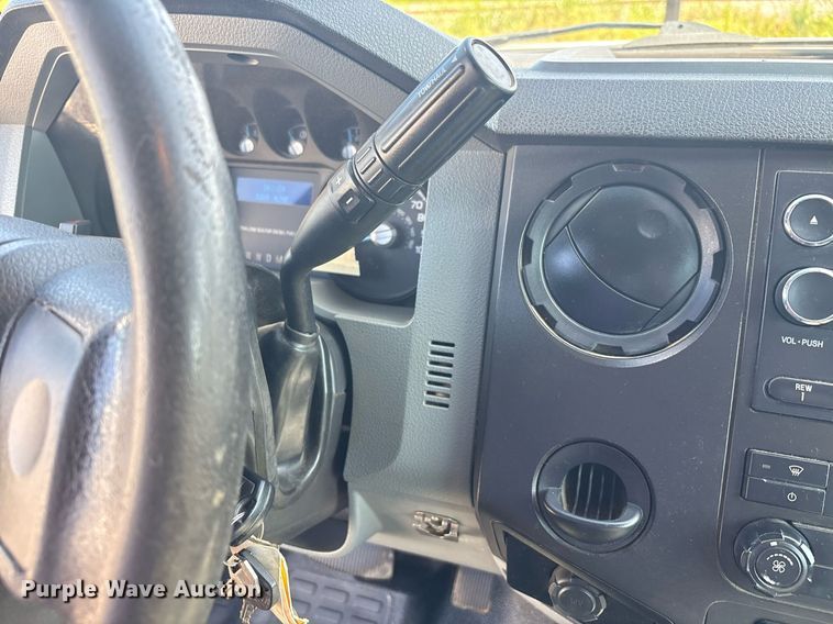 image for item EC4368 2016 Ford F450 Super Duty Crew Cab utility / service truck