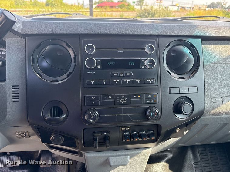 image for item EC4368 2016 Ford F450 Super Duty Crew Cab utility / service truck