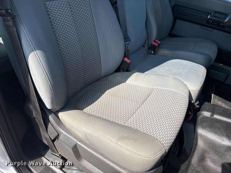 image for item EC4368 2016 Ford F450 Super Duty Crew Cab utility / service truck