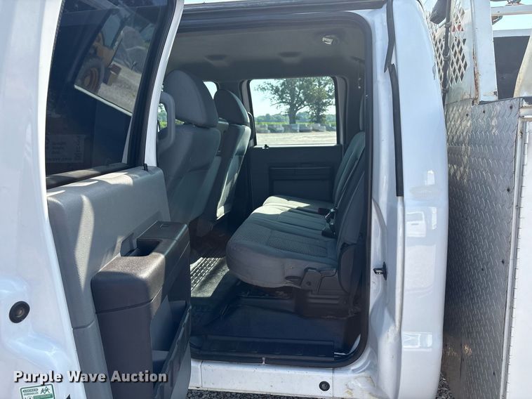 image for item EC4368 2016 Ford F450 Super Duty Crew Cab utility / service truck