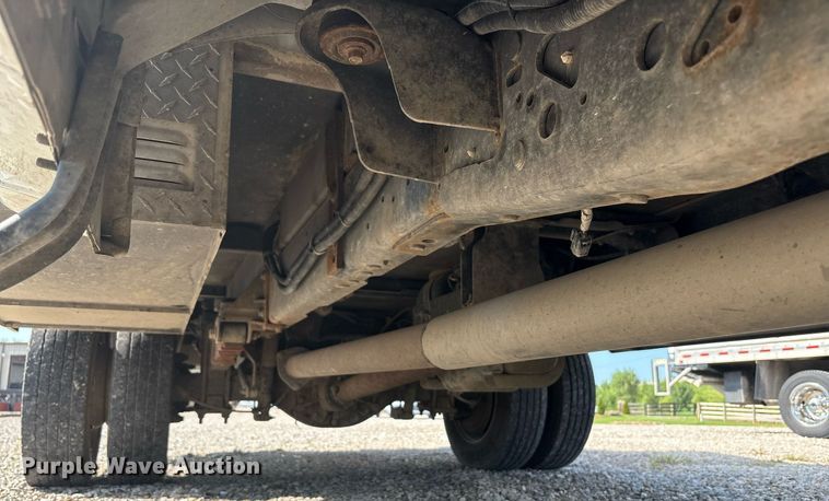 image for item EC4368 2016 Ford F450 Super Duty Crew Cab utility / service truck