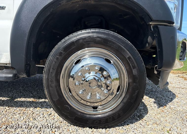 image for item EC4368 2016 Ford F450 Super Duty Crew Cab utility / service truck