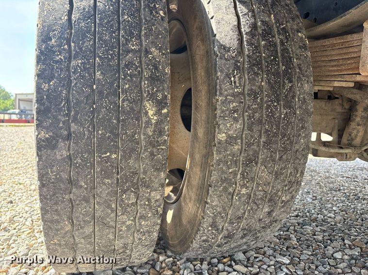 image for item EC4368 2016 Ford F450 Super Duty Crew Cab utility / service truck