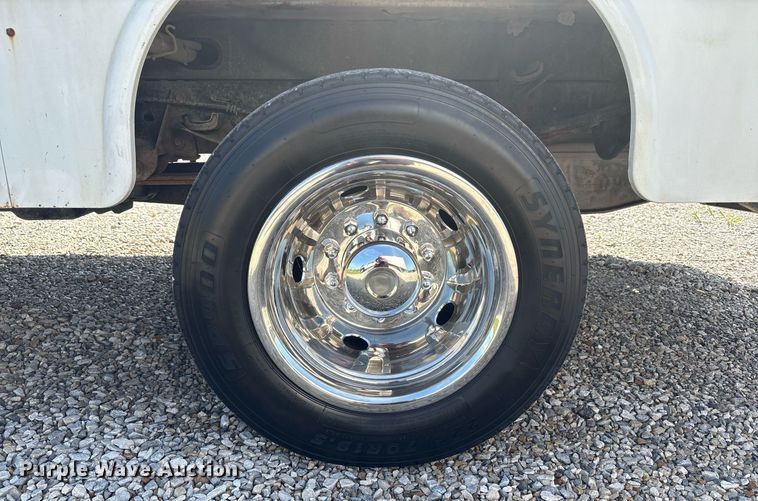 image for item EC4368 2016 Ford F450 Super Duty Crew Cab utility / service truck