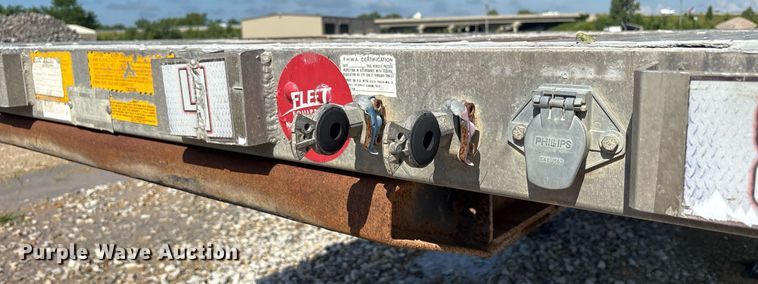 image for item EC4369 1998 Utility FS2CHA flatbed trailer