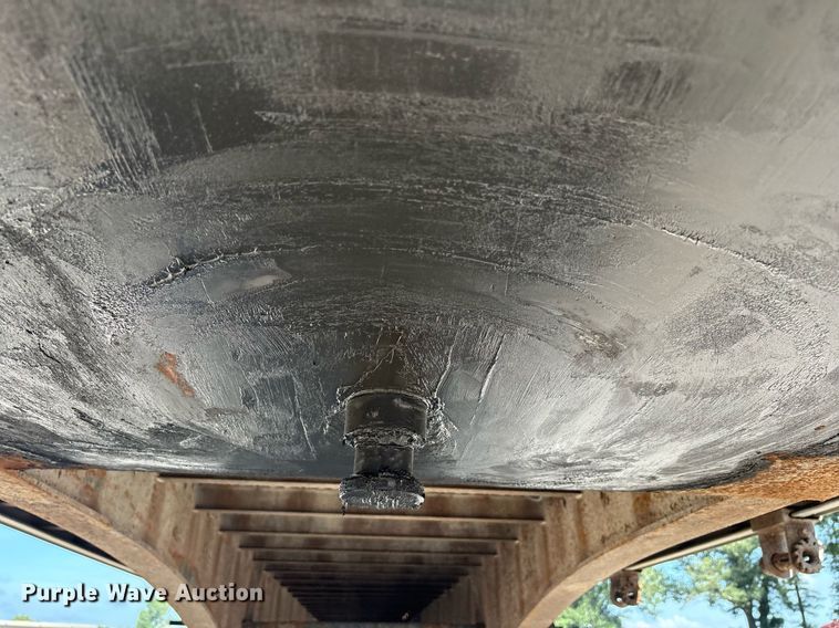 image for item EC4369 1998 Utility FS2CHA flatbed trailer