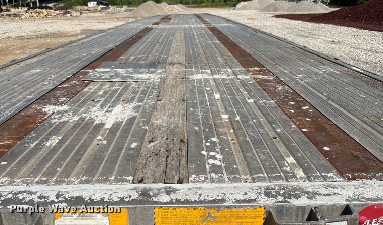 image for item EC4369 1998 Utility FS2CHA flatbed trailer