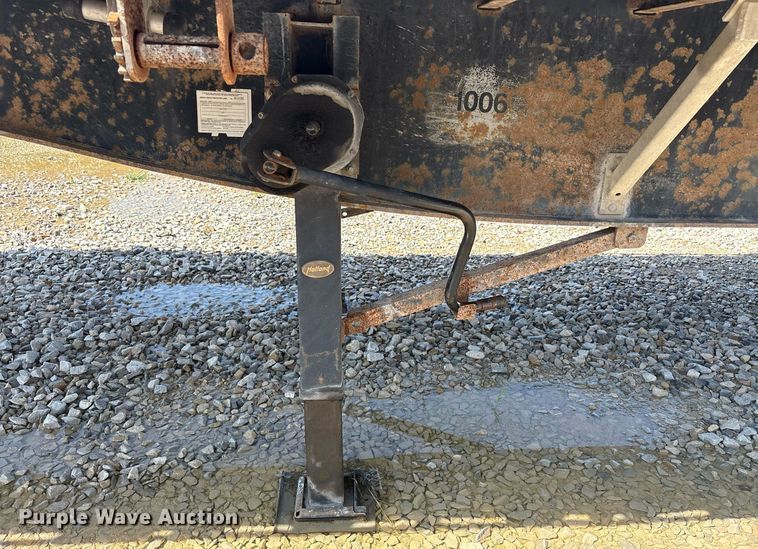 image for item EC4369 1998 Utility FS2CHA flatbed trailer