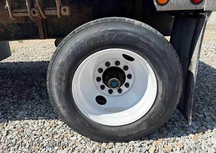 image for item EC4369 1998 Utility FS2CHA flatbed trailer