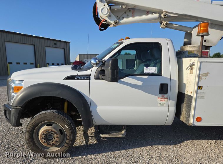 image for item ED2164 2016 Ford F550 Super Duty XL bucket truck