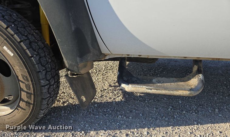 image for item ED2164 2016 Ford F550 Super Duty XL bucket truck