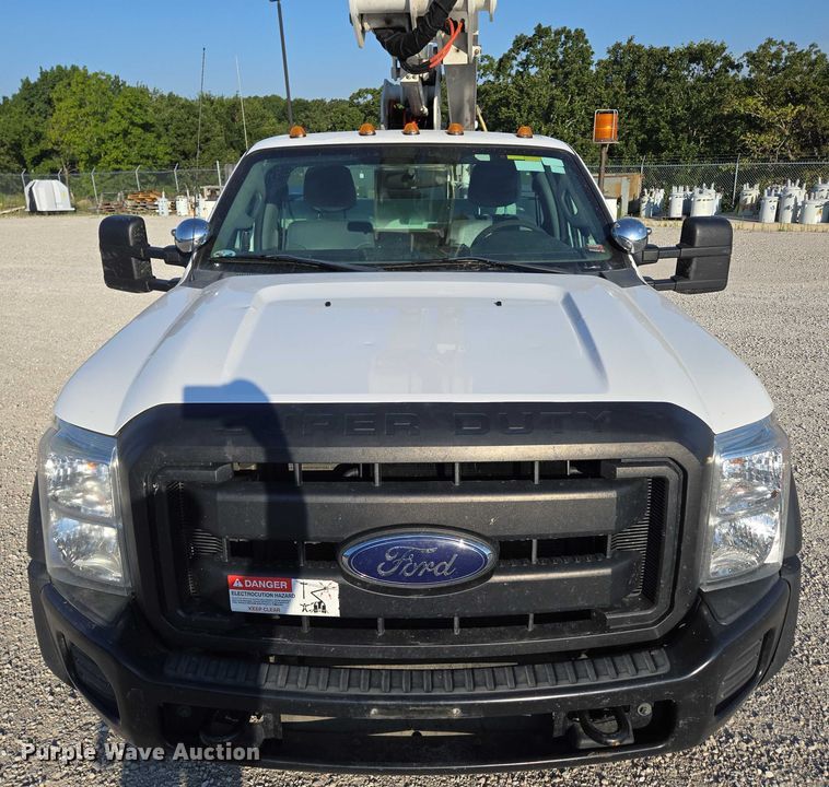image for item ED2164 2016 Ford F550 Super Duty XL bucket truck
