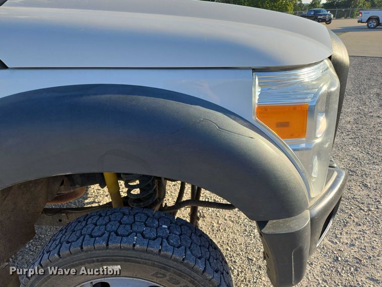 image for item ED2164 2016 Ford F550 Super Duty XL bucket truck