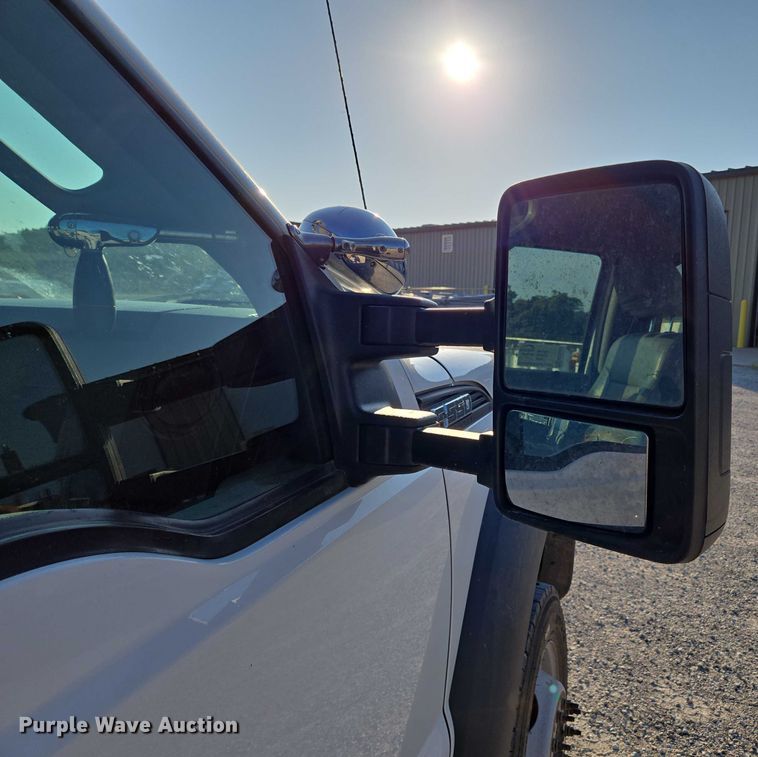 image for item ED2164 2016 Ford F550 Super Duty XL bucket truck