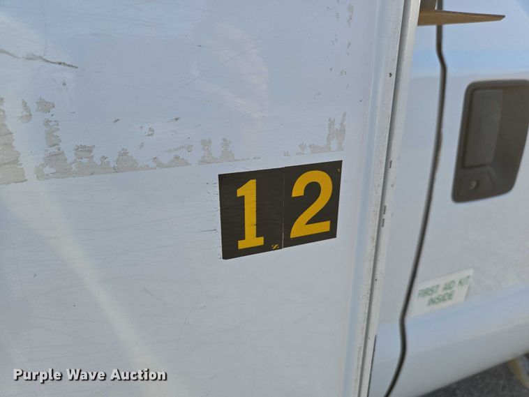 image for item ED2164 2016 Ford F550 Super Duty XL bucket truck