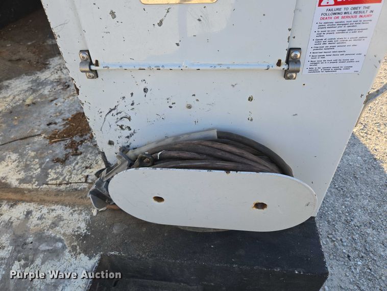 image for item ED2164 2016 Ford F550 Super Duty XL bucket truck