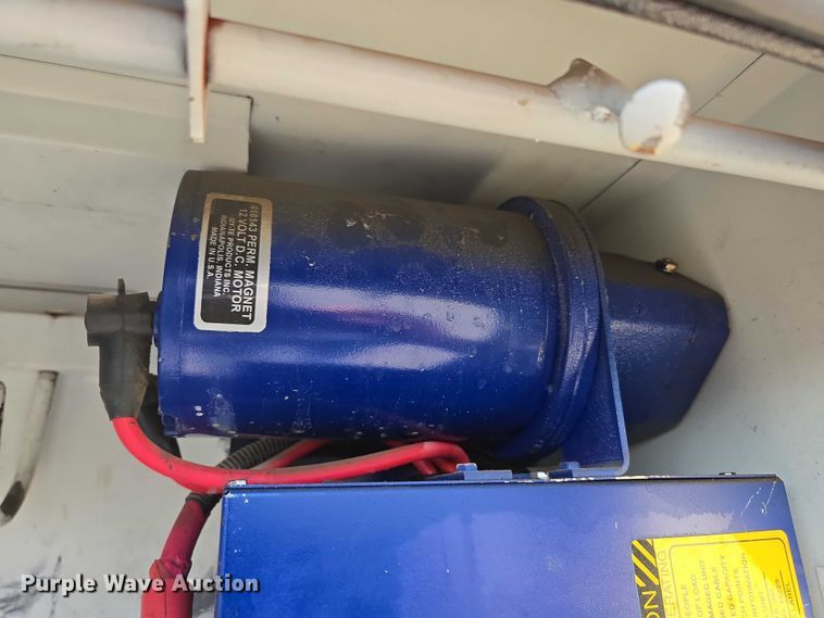 image for item ED2164 2016 Ford F550 Super Duty XL bucket truck