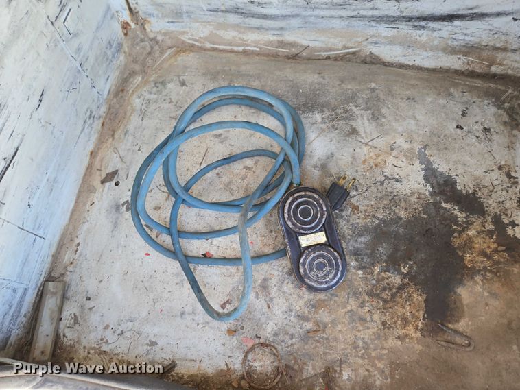 image for item ED2164 2016 Ford F550 Super Duty XL bucket truck