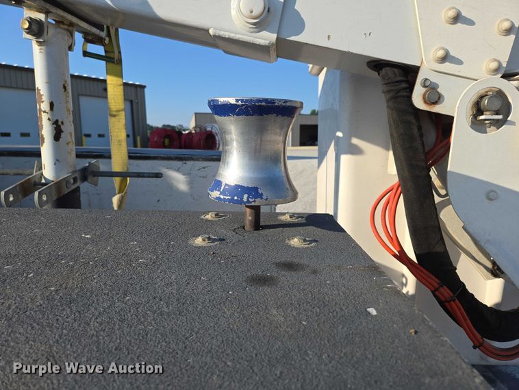 image for item ED2164 2016 Ford F550 Super Duty XL bucket truck